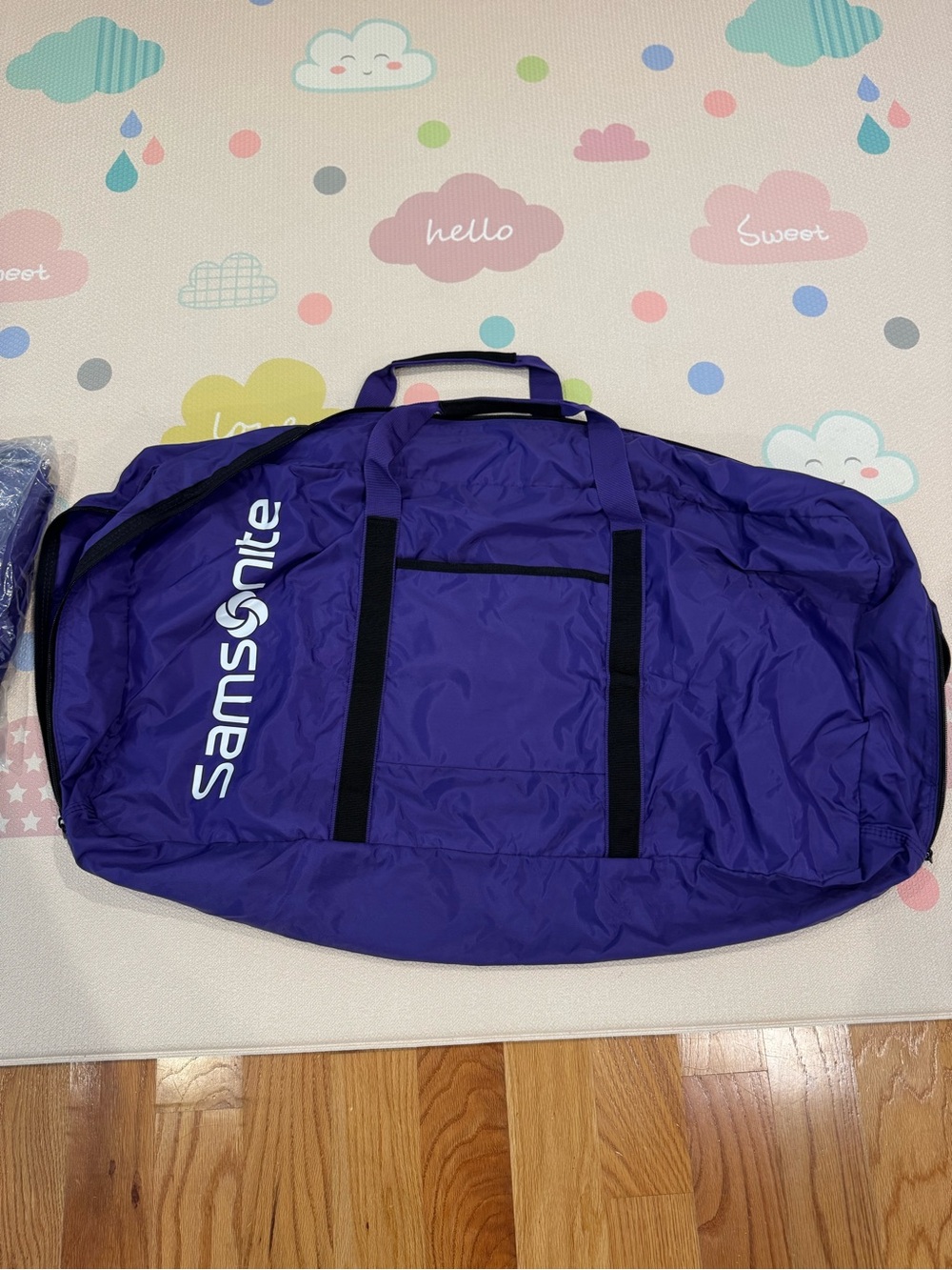 Samsonite Purple Travel 33” Duffel Bag